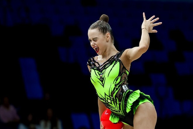 Онофрийчук и Карика взяли 5 медалей в отдельных видах на Гран-при в Брно