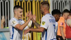 What does the UPL standings look like after Dynamo and Shakhtar