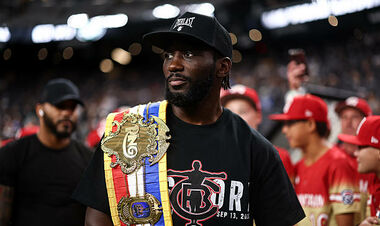 Грандиозный бой за четыре титула. Определился следующий соперник Кроуфорда