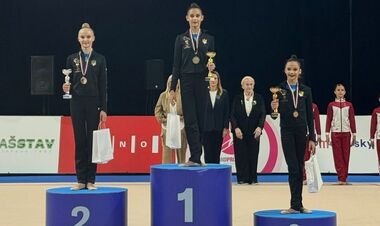 ФОТО. Украинские грации заняли весь пьедестал на соревнованиях в Чехии