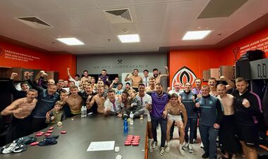 ФОТО. Как игроки Эпицентра радовались первой исторической победе в УПЛ