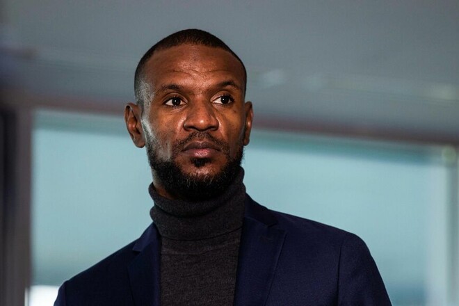 В соцсетях похоронили экс-игрока Барселоны. Футболист сообщил, что жив