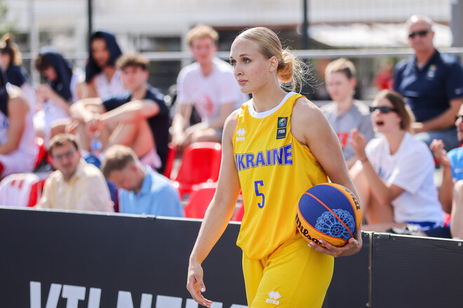 ОФИЦИАЛЬНО. Две украинки подписали контракты со словацким клубом