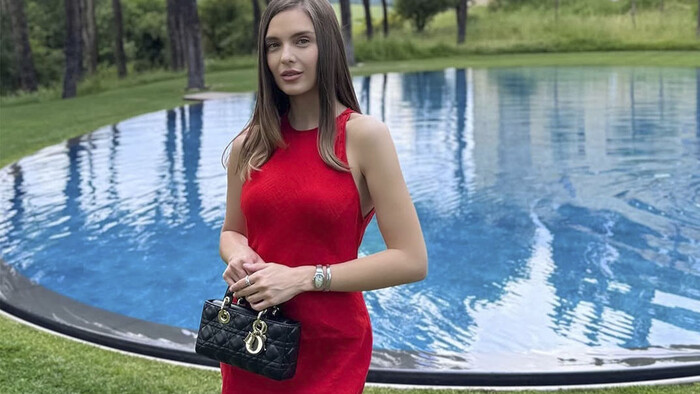 ФОТО. Дівчина екс-зірки українського футболу вразила новим фотосетом