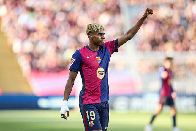 Агент Ямаля недоволен действиями Барселоны. Планируют предать клуб