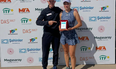 ФОТО. 18-річна українка завоювала перший парний трофей на про-рівні