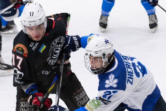 Хаос в українському хокеї. ФХУ не змогла зібратися. Коли стартує сезон?