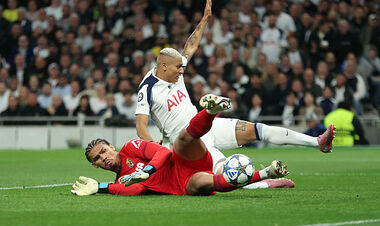 Тоттенхем – Вильярреал – 1:0. Курьезный автогол кипера. Видео гола и обзор