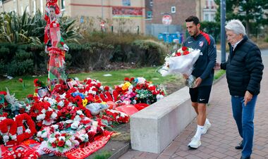 Президент и легенда Атлетико отдали честь Диогу Жоте перед матчем ЛЧ