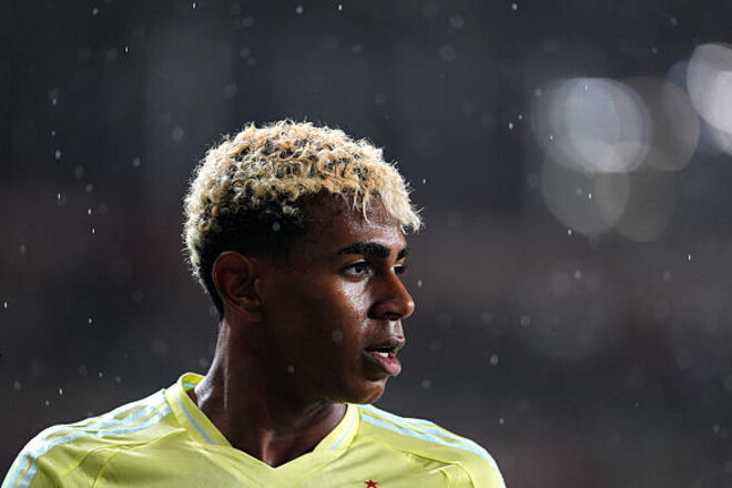 Що з Ямалем? Барселона визначилась із заявкою на перший тур Ліги чемпіонів