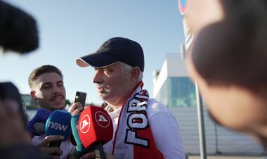 Моуріньо вже в Португалії. Він потенційно новий тренер Трубіна та Судакова