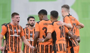 Вперше в історії України одразу 2 клуби досягли позначки 1000 матчів у лізі