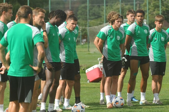 Известный украинский клуб получил трансферный бан от ФИФА