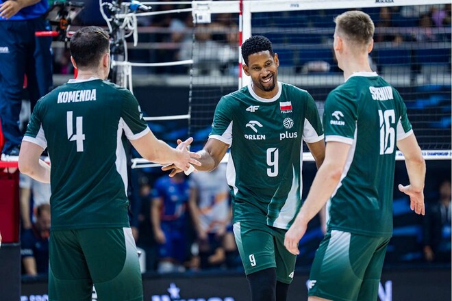 Сітка плей-оф ЧС з волейболу. Сформовано половину пар 1/8 фіналу