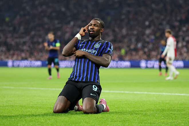 ВІДЕО. Гол у роздягальню. Маркус Тюрам вивів Інтер уперед у матчі з Аяксом