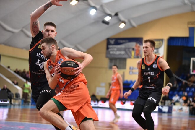 БК Черкаські Мавпи перемогли клуб Суперліги у товариській грі