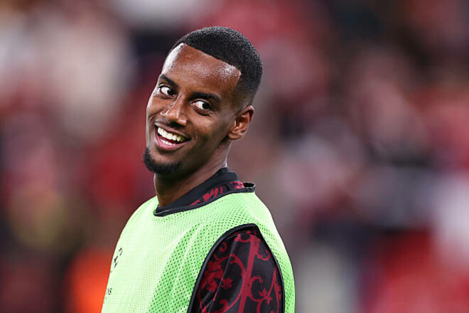 Арне СЛОТ: «Некоторые постоянно обсуждают трансферы Ливерпуля за 450 млн»