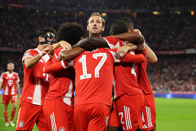 Орындық вагондағы ұйықтап жатқан порно қыздар бейне