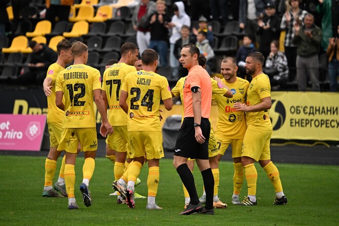 Буковина та Карпати назвали стартові склади на матч Кубка України