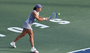 Ига Свентек – Барбора Крейчикова. Смотреть онлайн. LIVE трансляция