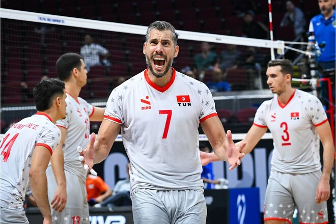 Туніс розбив у трьох сетах чемпіонів Африки і гарантував місце у плей-оф
