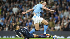 VIDEO. Captain Napoli received red in the match against Manchester City