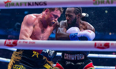 Кроуфорд та Альварес за один вечір майже наздогнали 430 бійців UFC