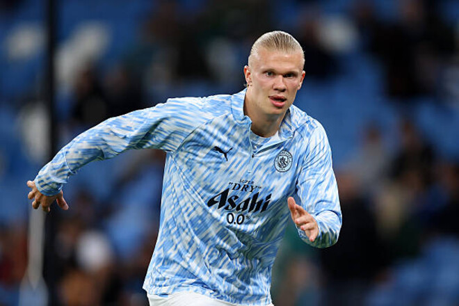 Холанд стал первым норвежским футболистом, забившим 50 голов в ЛЧ