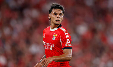 Бенфіка зіштовхнулася з проблемами через футболіста, підписаного влітку