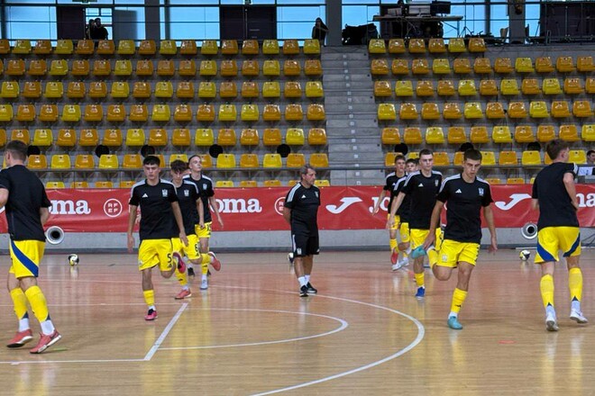 ФОТО. Сборная Украины U-19 провела разминку перед матчем с Испанией