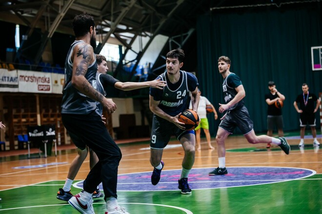 Прикарпатье-Говерла победило Старый Луцк в предсезонном турнире