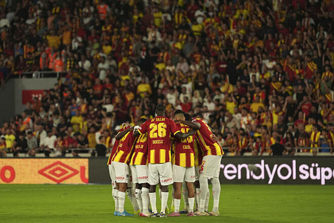 Гезтепе разгромил Бешикташ в чемпионате Турции