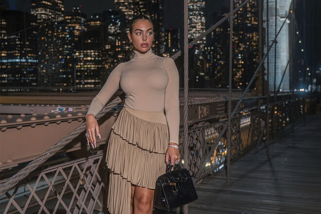 ФОТО. Невеста Роналду впечатлила новой публикацией. Невероятный прогрес