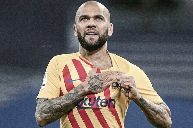 ВІДЕО. Легенда Барселони неочікувано вдягнув футболку іншого клубу