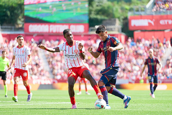 VIDEO. Goal in the locker room. Giron in the minority missed from Lewante