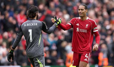 Ливерпуль одержал юбилейную победу в мерсисайдском дерби в АПЛ