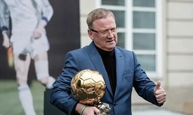The legendary Ukrainian, who won the Golden Ball, was accused of theft
