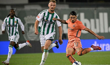 ВИДЕО. Порту разгромил Риу Аве и лидирует в Португалии с 18 очков из 18