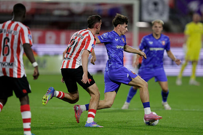 Команда Твенте відвантажила 5 м'ячів у ворота Спарти з Роттердама