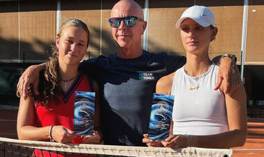 ФОТО. Украинки дошли до финала турнира во Франции, выиграв всего один матч