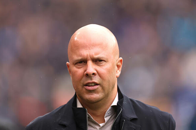 «Еволюція команди». Повна пресконференція Слота після матчу з Евертоном