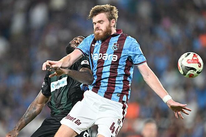 Український захисник отримав травму в матчі чемпіонату. Тренер підтвердив