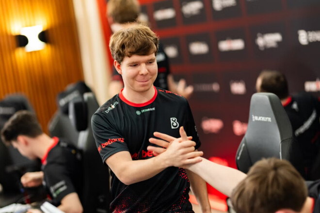 KvaN про фінальний день StarLadder: «Всюди є українці, а фаворит NAVI»