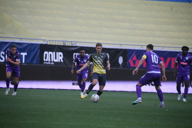 Стали известны стартовые составы ЛНЗ и Руха на поединок УПЛ