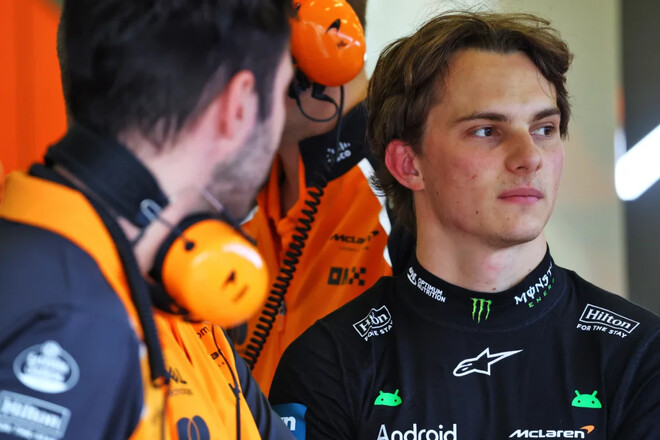 Известно, получит ли штраф лидер Ф1 на следующую гонку за ошибку на старте