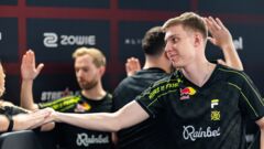 NiP обыграли B8 и вышли в гранд-финал StarLadder StarSeries Fall 2025