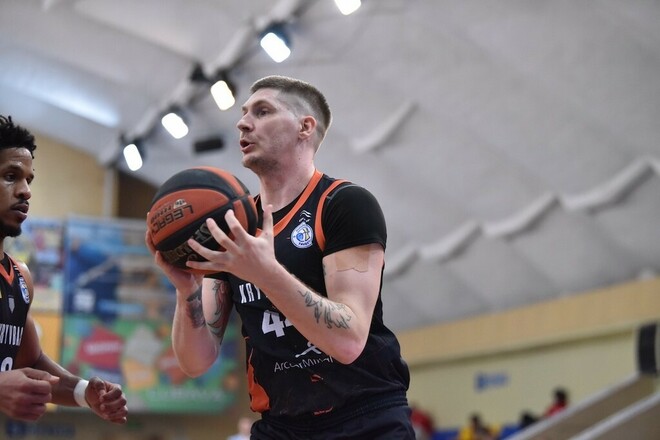 Кривбас здобув перемогу над Ніко-Баскетом у товариській грі