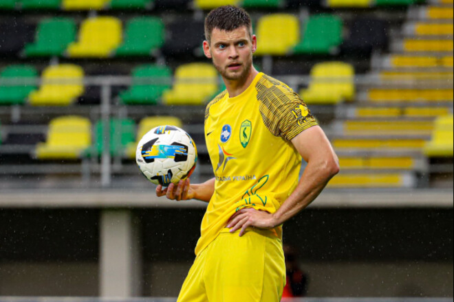 Левый Берег и Буковина проводят матч 7-го тура. Стартовые составы