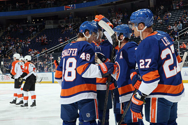 В НХЛ началась предсезонка. Два поражения Флориды, дебют топового новичка