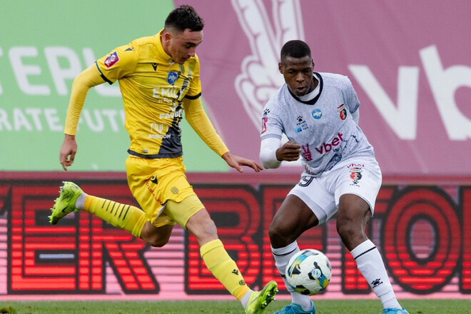 Рух – Верес – 2:0. Текстовая трансляция матча.
